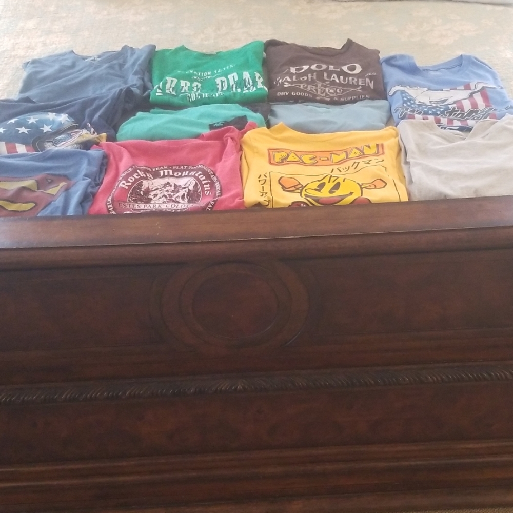 Men's T-shirt Bundle. Size S.
